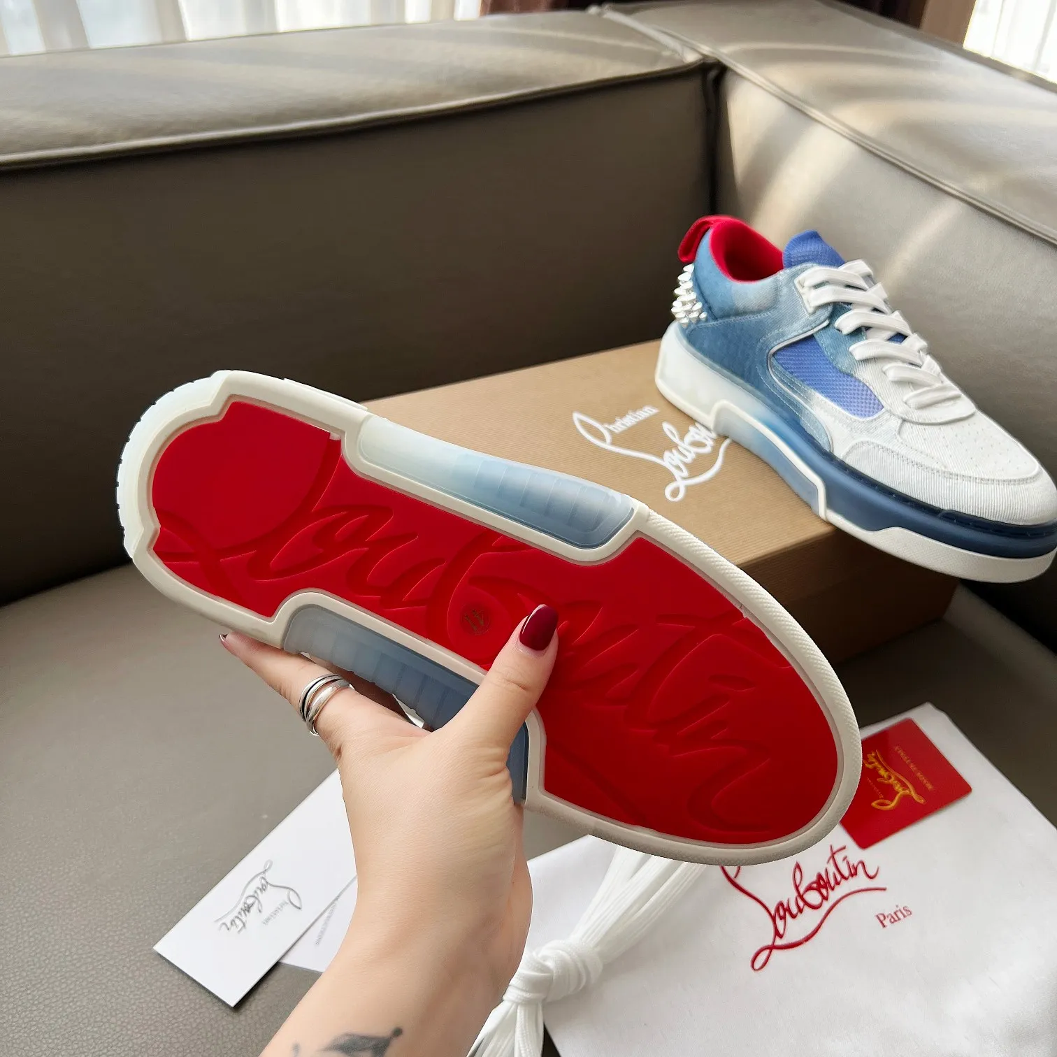 Men's clothing and shoes 💰700! 🌹🌹🌹̋Wang Junkai Yang Mi Xu Kai Zhang Jingyi Ding Chengxin Chen Muchi Wang Ziyi Same style Christian Louboutin 2024 [New product] ASTROLOUBI unisex thick-soled sports shoes red-soled shoes are a perfect fusion of fashion and sports. The fabric is made of imported high-quality washed denim, and the surface is computer printed, and the back is decorated with classic rivets. The interior is blended with a knitted tongue for added durability, breathability and quick-drying comfort. The outsole is made of a combination of EVA foam and imported rubber, and the colorful CL iconic letters on the side of the outsole show the brand's unique style. It is a ceiling-level comfortable skate shoe! ! ! Multiple colors available, women’s sizes 35--40, men’s sizes 39--44 (45 customized)